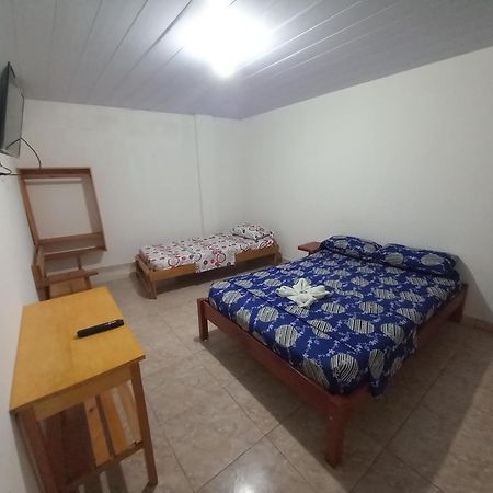 Hotel Chafo Leticia Habitación foto